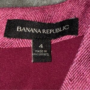 Banana Republic Fuchsia Knit Top